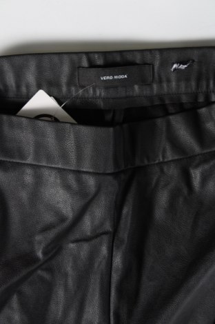 Дамски панталон Vero Moda, Размер M, Цвят Черен, Цена 12,15 лв.
