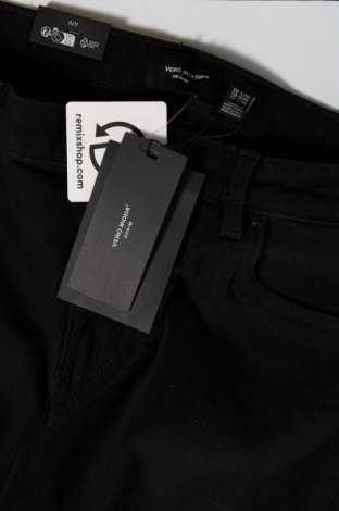 Дамски панталон Vero Moda, Размер L, Цвят Черен, Цена 28,52 лв.