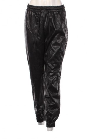 Γυναικείο παντελόνι Vero Moda, Μέγεθος M, Χρώμα Μαύρο, Τιμή 38,35 €