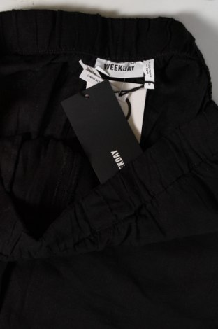 Dámske nohavice Weekday, Veľkosť M, Farba Čierna, Cena  21,57 €
