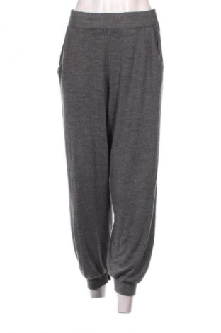 Pantaloni de femei Zara, Mărime M, Culoare Gri, Preț 57,73 Lei