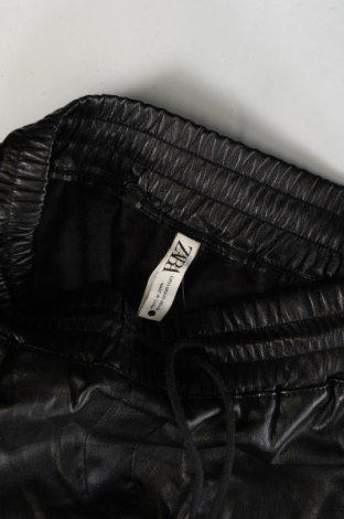 Дамски панталон Zara, Размер XS, Цвят Черен, Цена 12,15 лв.