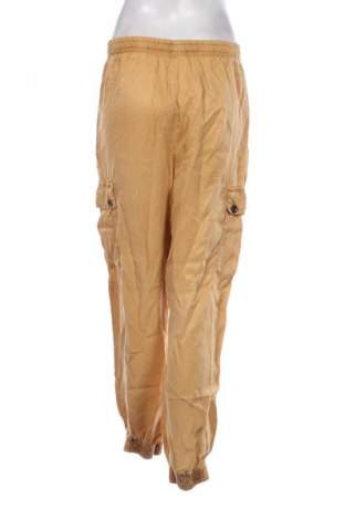 Pantaloni de femei Zara, Mărime M, Culoare Galben, Preț 39,26 Lei