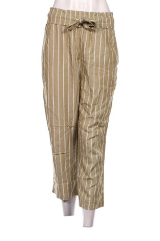 Дамски панталон Zara Trafaluc, Размер XL, Цвят Зелен, Цена 27,00 лв.