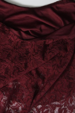 Γυναικείο αμάνικο μπλουζάκι, Μέγεθος M, Χρώμα Κόκκινο, Τιμή 2,81 €