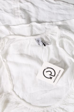 Γυναικείο αμάνικο μπλουζάκι Page One, Μέγεθος S, Χρώμα Λευκό, Τιμή 8,04 €