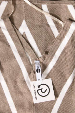 Pulover de femei, Mărime XL, Culoare Bej, Preț 62,00 Lei
