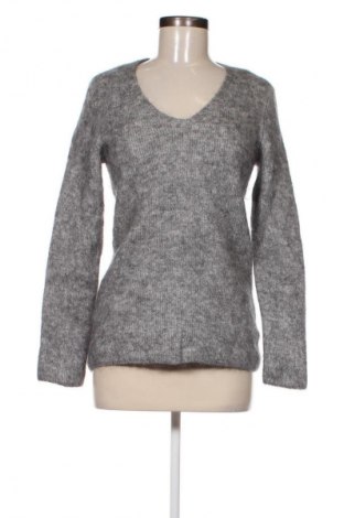 Дамски пуловер Arket, Размер XS, Цвят Сив, Цена 26,66 лв.
