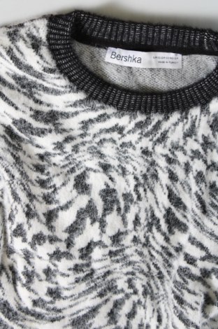 Дамски пуловер Bershka, Размер XS, Цвят Многоцветен, Цена 15,08 лв.