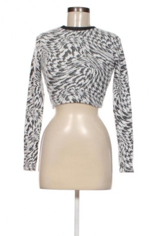 Дамски пуловер Bershka, Размер XS, Цвят Многоцветен, Цена 15,95 лв.