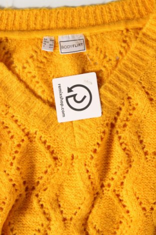 Дамски пуловер Body Flirt, Размер S, Цвят Жълт, Цена 15,95 лв.