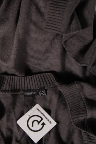 Γυναικείο πουλόβερ Body Flirt, Μέγεθος M, Χρώμα Γκρί, Τιμή 9,87 €