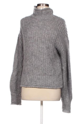 Дамски пуловер Nly Trend, Размер S, Цвят Сив, Цена 15,95 лв.