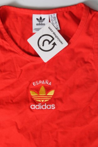 Top sport de damă. Adidas Originals, Mărime S, Culoare Roșu, Preț 86,73 Lei