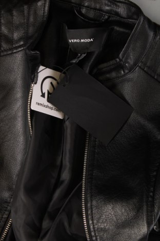 Dámska kožená bunda  Vero Moda, Veľkosť S, Farba Čierna, Cena  28,76 €
