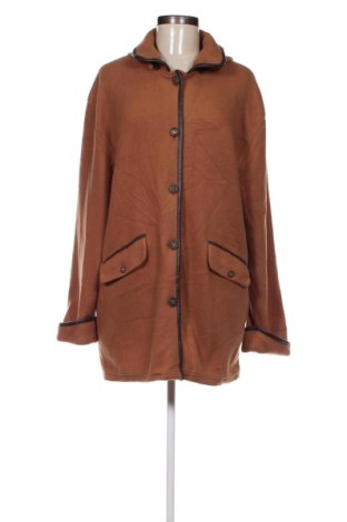 Дамско палто Damart, Размер M, Цвят Бежов, Цена 69,55 лв.