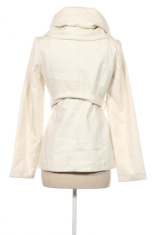 Дамско палто Jennifer Taylor, Размер M, Цвят Бял, Цена 69,55 лв.