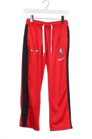 Pantaloni trening de femei Nike, Mărime XS, Culoare Roșu, Preț 183,55 Lei