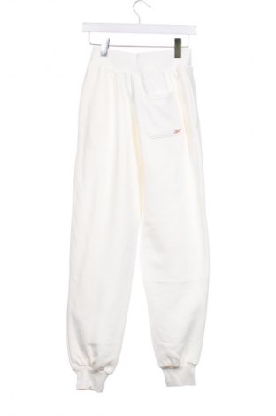 Pantaloni trening de femei Reebok, Mărime XS, Culoare Alb, Preț 183,55 Lei