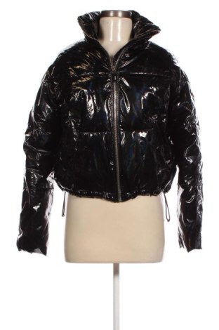 Γυναικείο μπουφάν Bershka, Μέγεθος S, Χρώμα Μαύρο, Τιμή 21,53 €