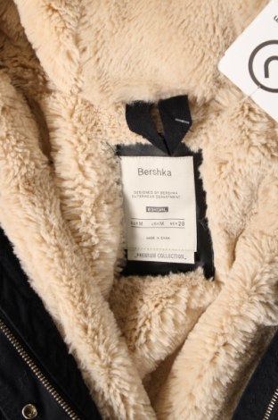 Γυναικείο μπουφάν Bershka, Μέγεθος M, Χρώμα Μαύρο, Τιμή 20,45 €
