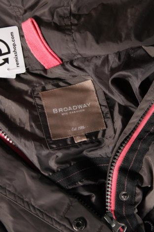 Γυναικείο μπουφάν Broadway, Μέγεθος XL, Χρώμα  Μπέζ, Τιμή 22,25 €