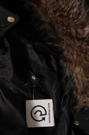 Dámska bunda  H&M, Veľkosť M, Farba Čierna, Cena  19,73 €