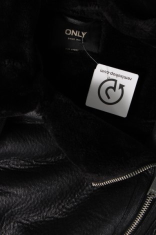 Γυναικείο μπουφάν ONLY, Μέγεθος M, Χρώμα Μαύρο, Τιμή 10,99 €