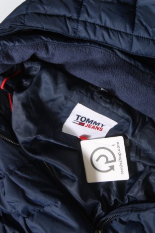 Γυναικείο μπουφάν Tommy Jeans, Μέγεθος L, Χρώμα Μπλέ, Τιμή 67,98 €