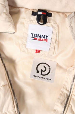 Дамско яке Tommy Jeans, Размер M, Цвят Бежов, Цена 381,49 лв.