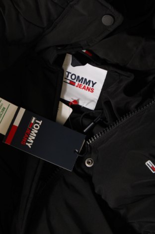 Γυναικείο μπουφάν Tommy Jeans, Μέγεθος M, Χρώμα Μαύρο, Τιμή 153,99 €