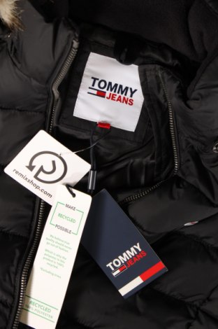 Γυναικείο μπουφάν Tommy Jeans, Μέγεθος XS, Χρώμα Μαύρο, Τιμή 153,99 €