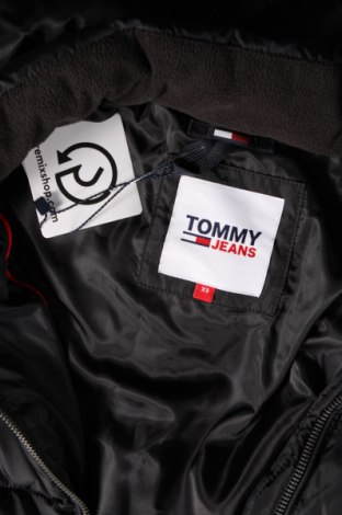 Dámska bunda  Tommy Jeans, Veľkosť XS, Farba Čierna, Cena  116,95 €