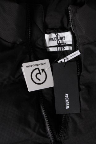 Γυναικείο μπουφάν Weekday, Μέγεθος L, Χρώμα Μαύρο, Τιμή 43,30 €