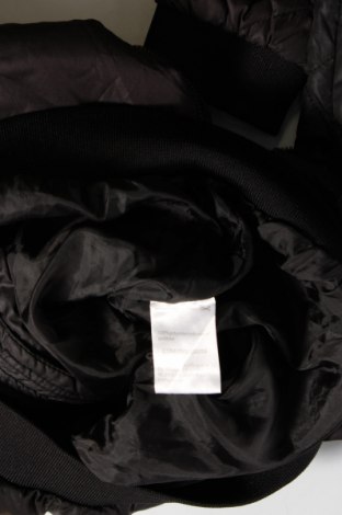 Dámská bunda  Zeeman, Velikost M, Barva Černá, Cena  383,00 Kč