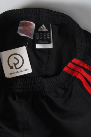 Детски къс панталон Adidas, Размер 10-11y/ 146-152 см, Цвят Черен, Цена 23,91 лв.
