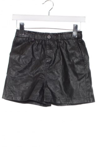 Παιδικό κοντό παντελόνι Looxs, Μέγεθος 12-13y/ 158-164 εκ., Χρώμα Μαύρο, Τιμή 6,06 €