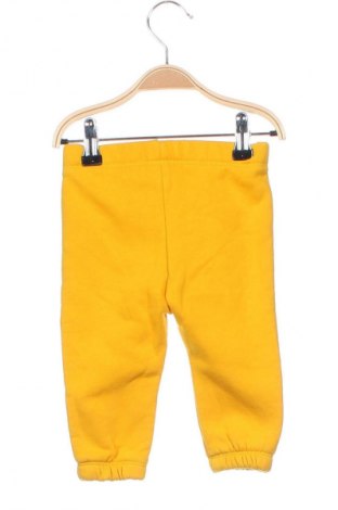 Dziecięce spodnie sportowe LC Waikiki, Rozmiar 3-6m/ 62-68 cm, Kolor Żółty, Cena 30,34 zł