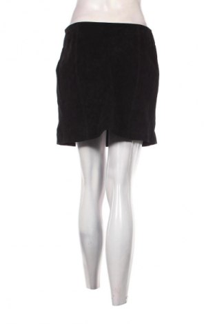 Δερμάτινη φούστα Urban Outfitters, Μέγεθος L, Χρώμα Μαύρο, Τιμή 21,03 €