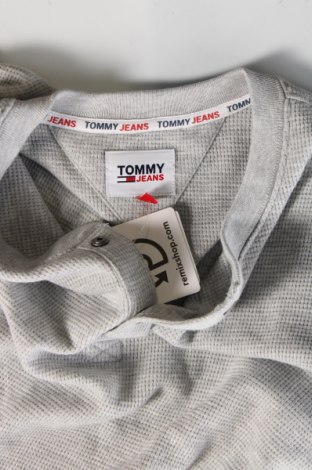 Bluză de bărbați Tommy Jeans, Mărime M, Culoare Gri, Preț 109,99 Lei