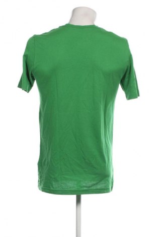 Мъжка тениска Nike, Размер M, Цвят Зелен, Цена 27,37 лв.