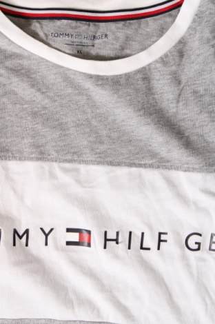 Pánské tričko  Tommy Hilfiger, Velikost XL, Barva Šedá, Cena  599,00 Kč