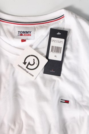 Мъжка тениска Tommy Jeans, Размер XL, Цвят Бял, Цена 49,79 лв.