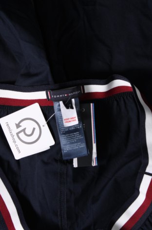 Piżama
 Tommy Hilfiger, Rozmiar L, Kolor Niebieski, Cena 136,99 zł