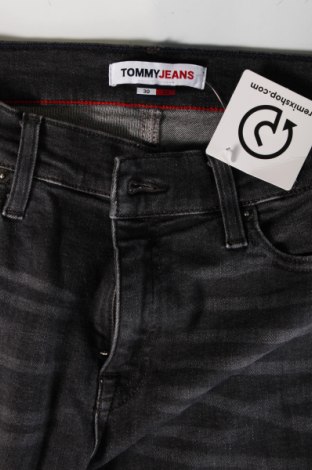 Pánské džíny  Tommy Jeans, Velikost M, Barva Šedá, Cena  839,00 Kč