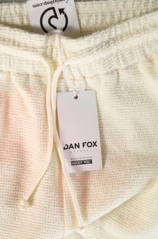 Ανδρικό κοντό παντελόνι Dan Fox X About You, Μέγεθος S, Χρώμα Εκρού, Τιμή 12,78 €