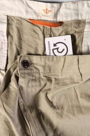 Pantaloni scurți de bărbați Dockers, Mărime XXL, Culoare Bej, Preț 74,18 Lei