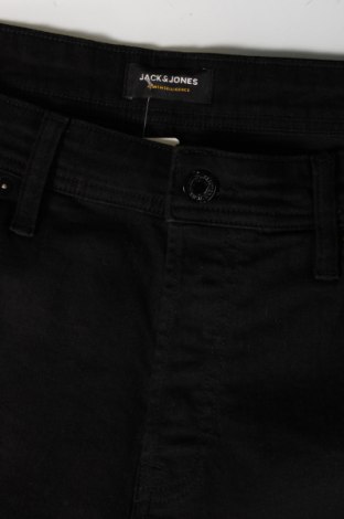 Ανδρικό κοντό παντελόνι Jack & Jones, Μέγεθος XL, Χρώμα Μαύρο, Τιμή 16,91 €