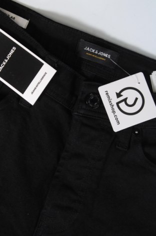 Ανδρικό κοντό παντελόνι Jack & Jones, Μέγεθος S, Χρώμα Μαύρο, Τιμή 16,91 €