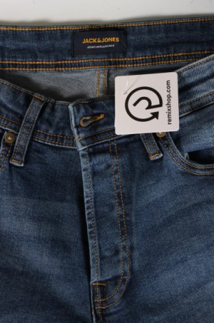 Ανδρικό κοντό παντελόνι Jack & Jones, Μέγεθος M, Χρώμα Μπλέ, Τιμή 23,25 €